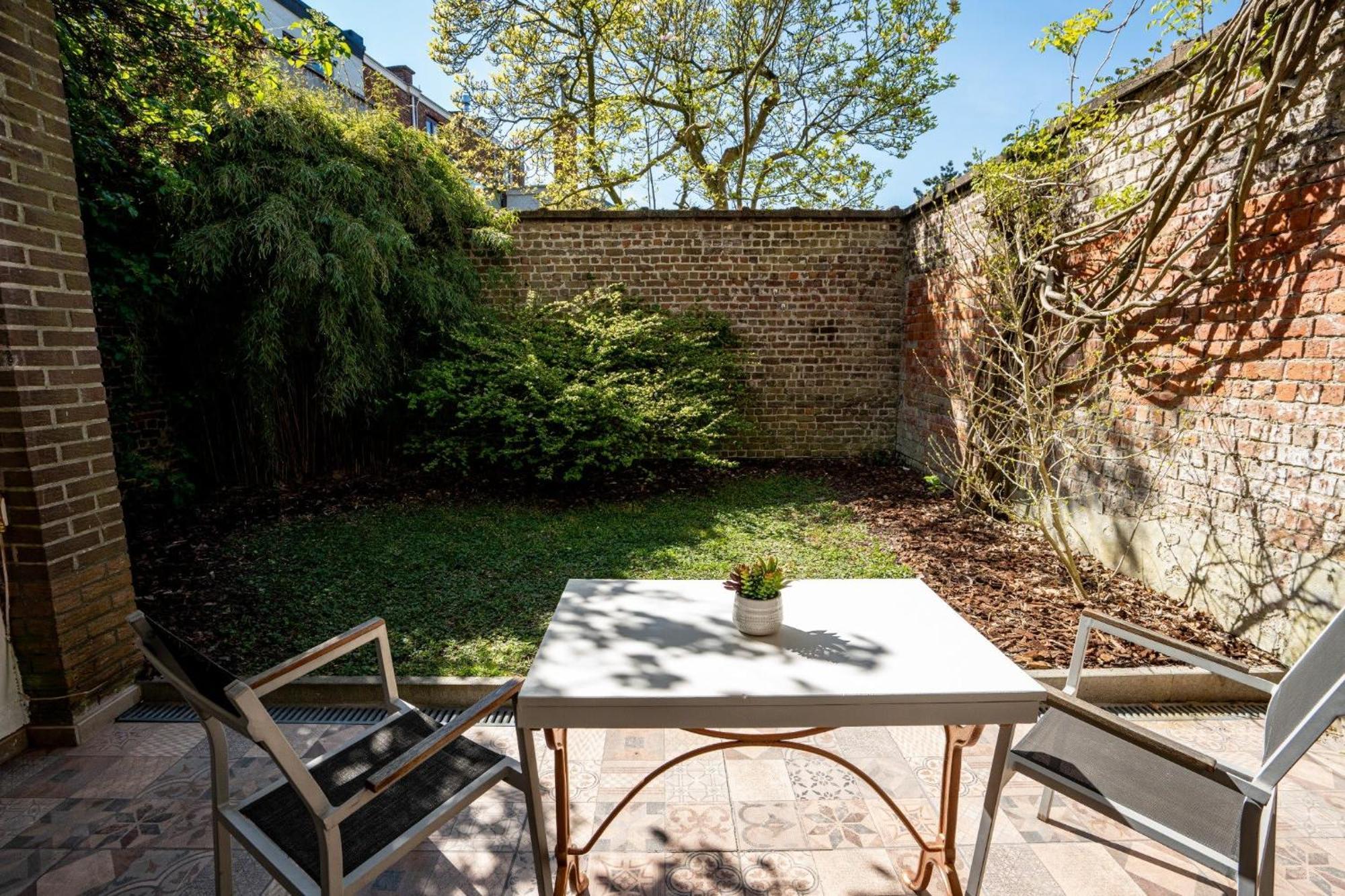 Ferienhaus Huswell - Chic With Garden In *